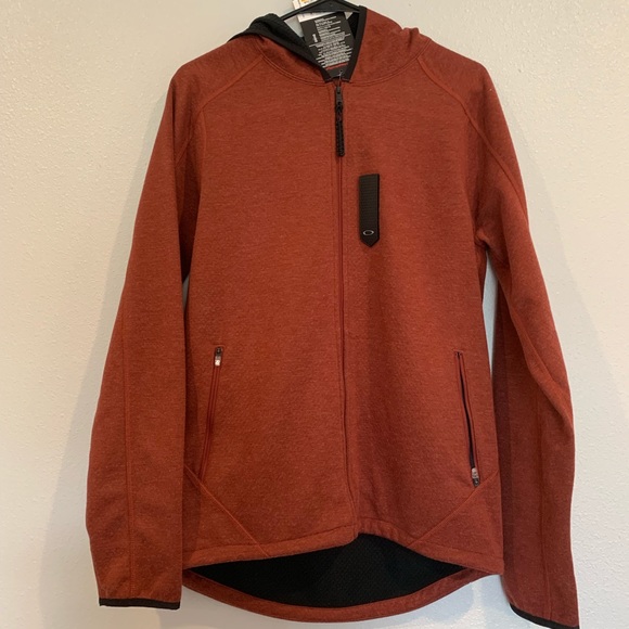 Brand new Oakley men’s jacket in size small. - Picture 1 of 5